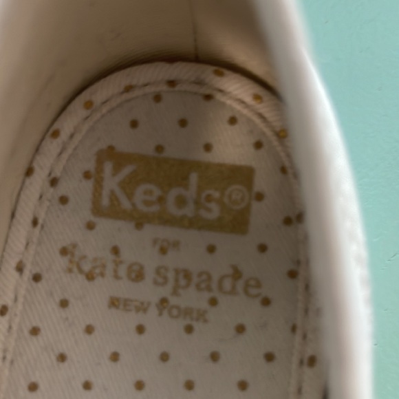 Kade Spade Keds satin and pearl BNWOT size 9US - Picture 9 of 10